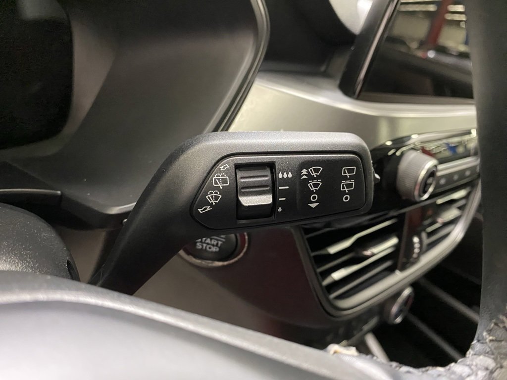 Used 2023 Ford Escape Active image 37