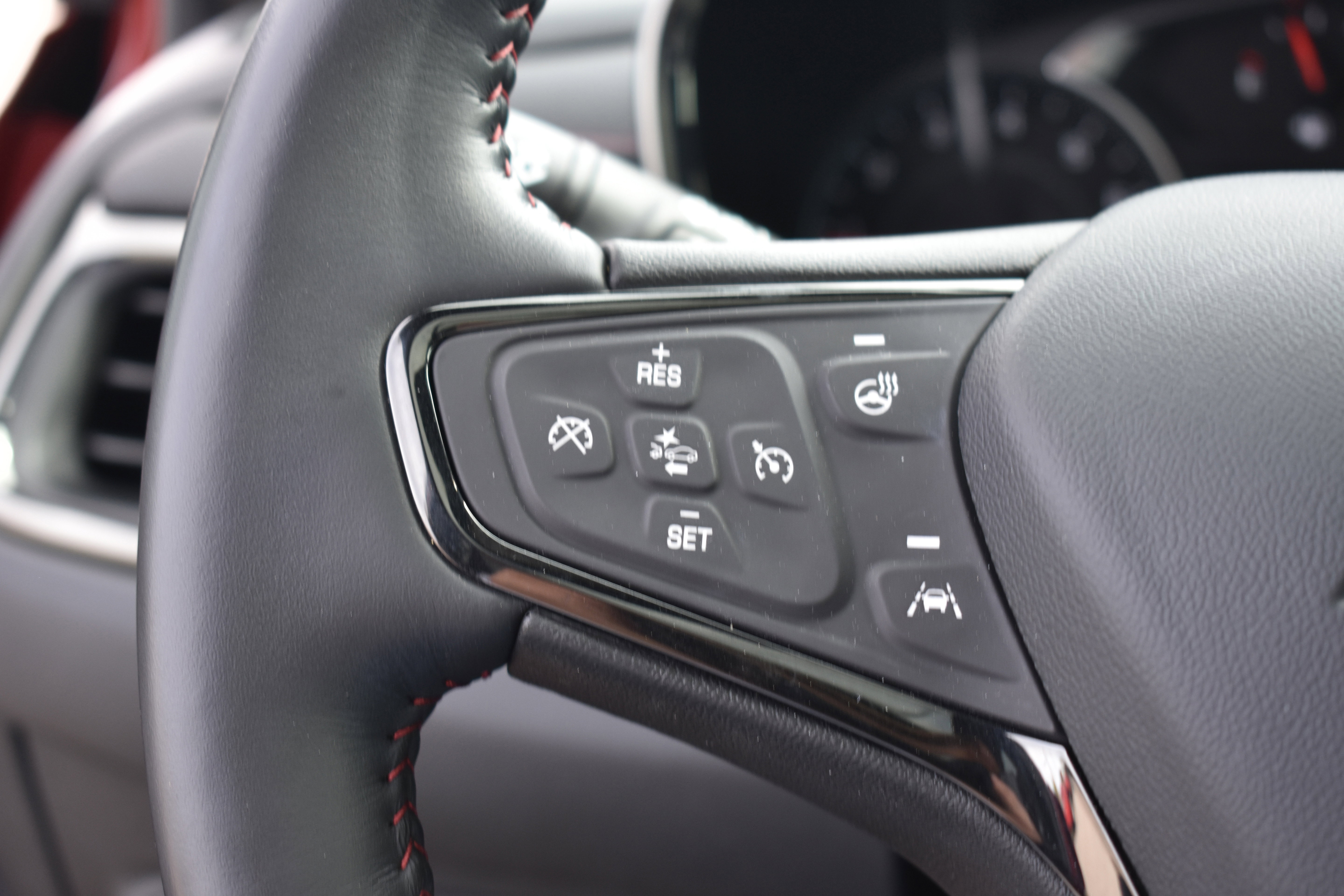 Used 2022 Chevrolet Equinox RS w/ RS Leather Package image 15