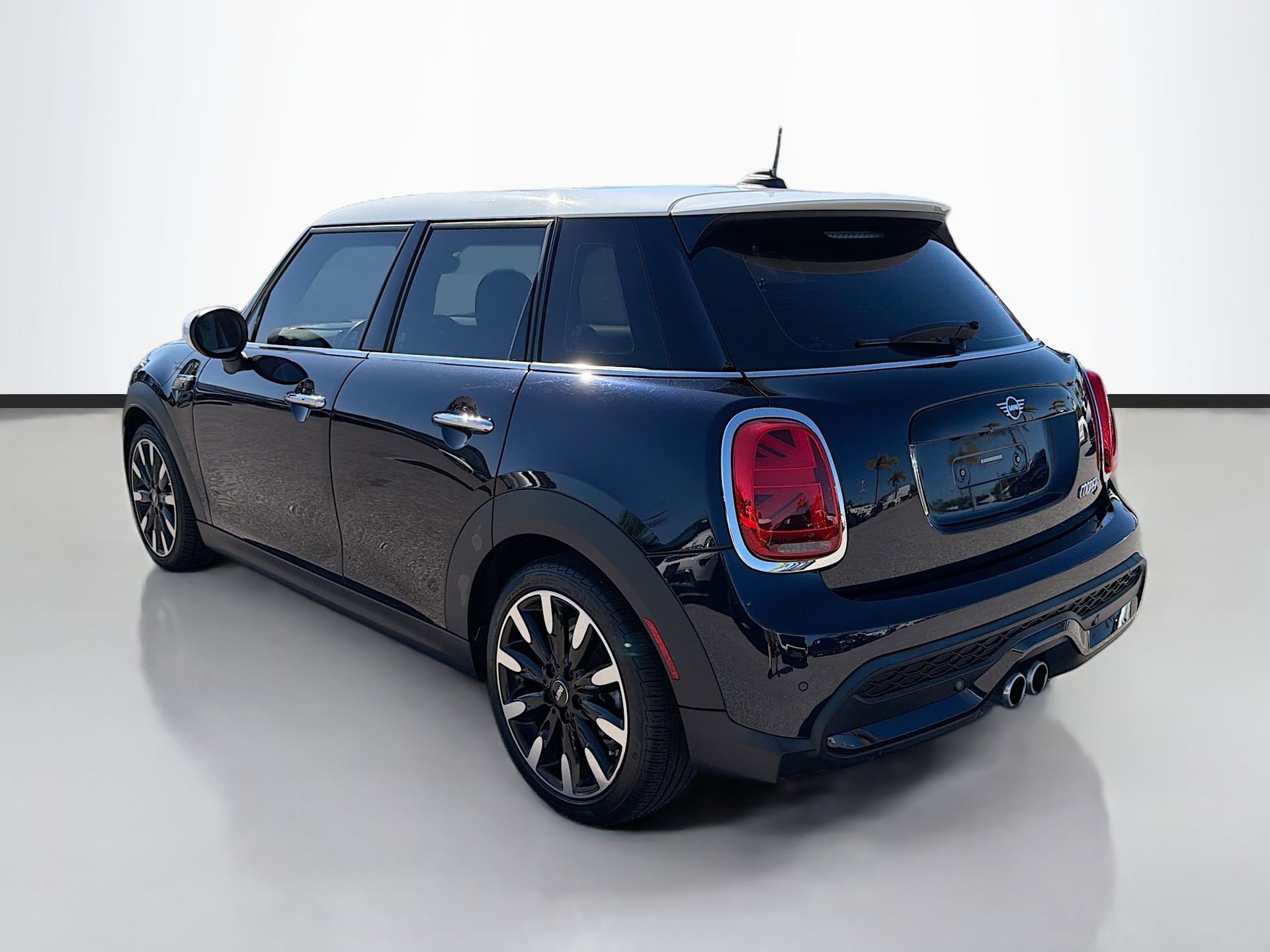 Used 2022 MINI Cooper S image 6
