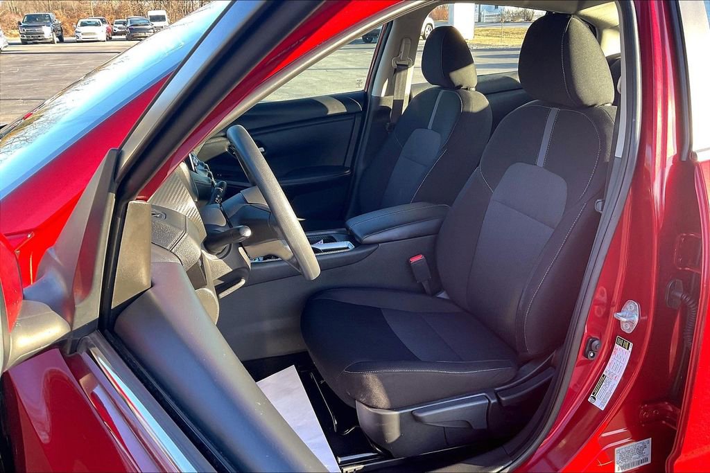 Used 2024 Nissan Sentra SV image 24