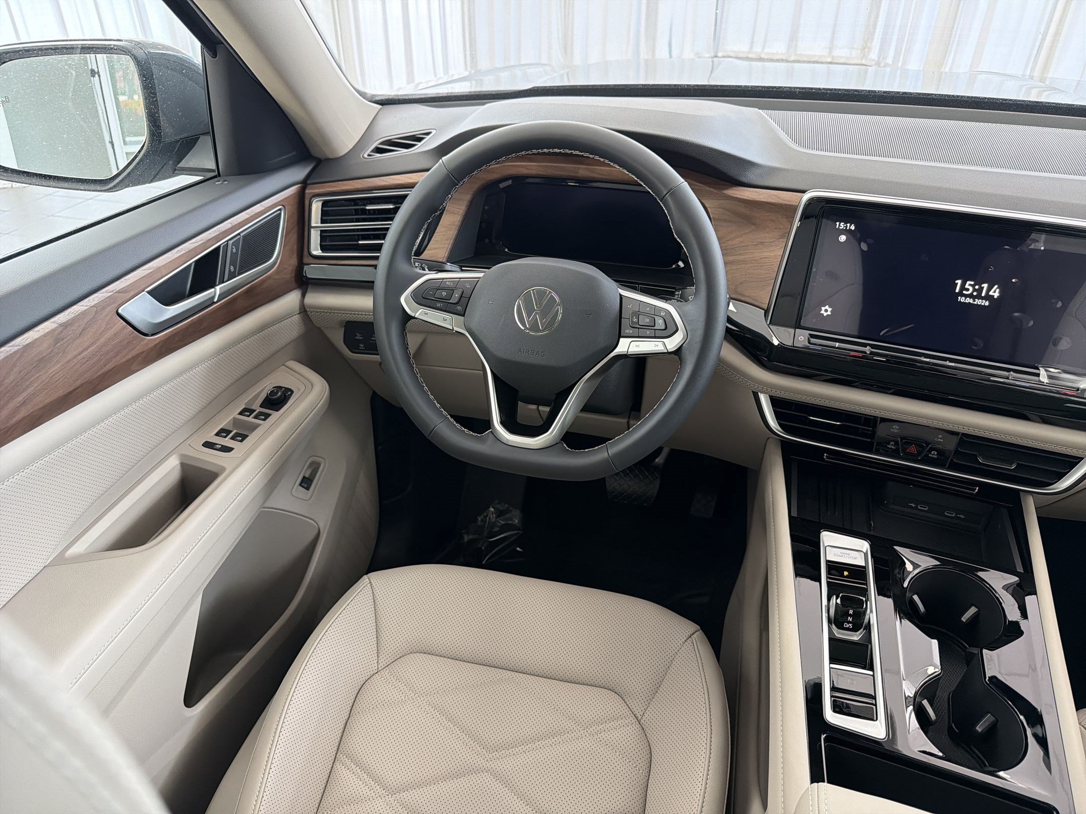 New 2026 Volkswagen Atlas SE FWD image 27
