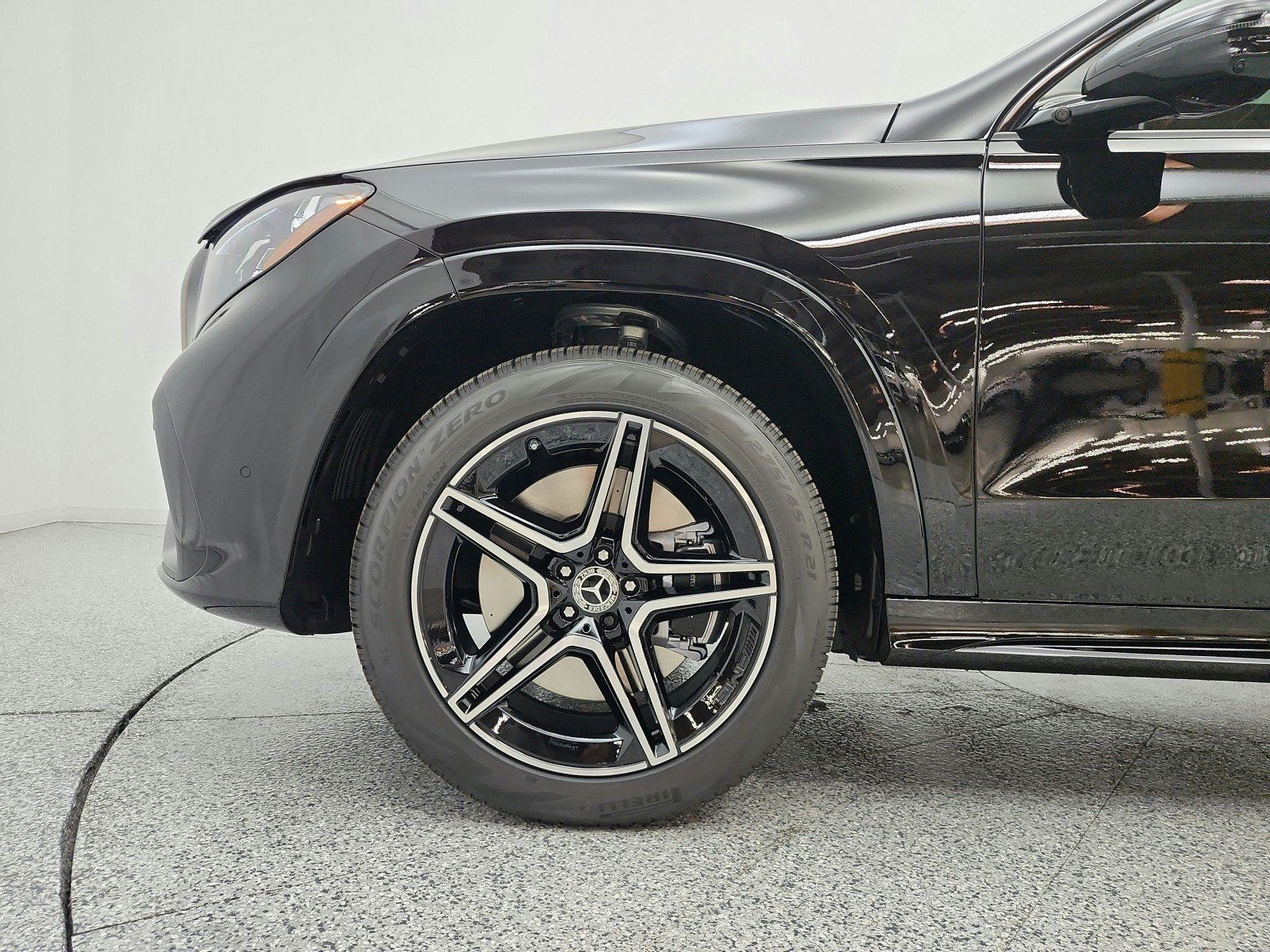 New 2027 Mercedes-Benz GLS 450 4MATIC image 15