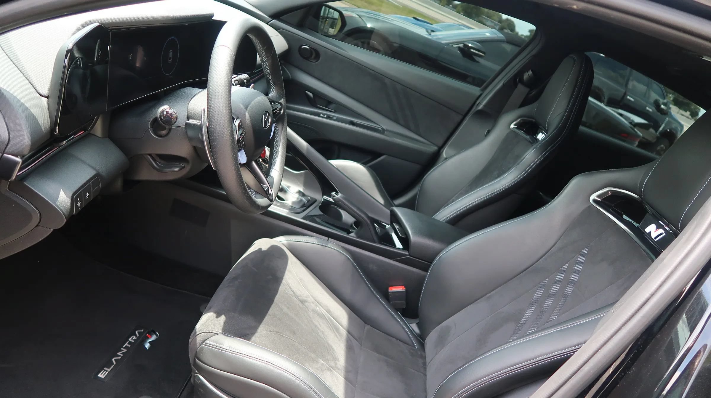 Used 2025 Hyundai Elantra N FWD image 17