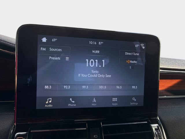 Used 2019 Lincoln Navigator Reserve w/ Cargo Package AWD/4WD image 18