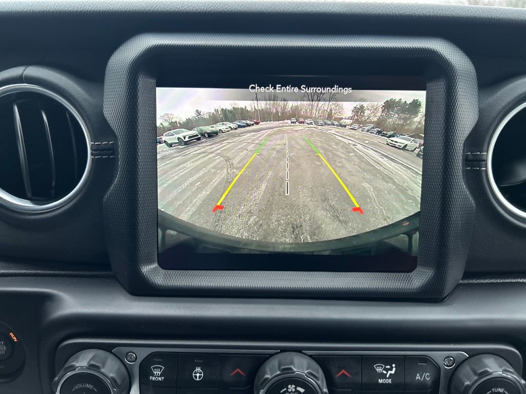 Used 2023 Jeep Wrangler Unlimited Sahara w/ Cold Weather Group image 26