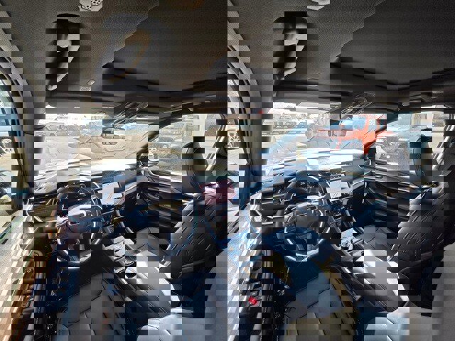 New 2025 Jeep Grand Cherokee Limited image 18