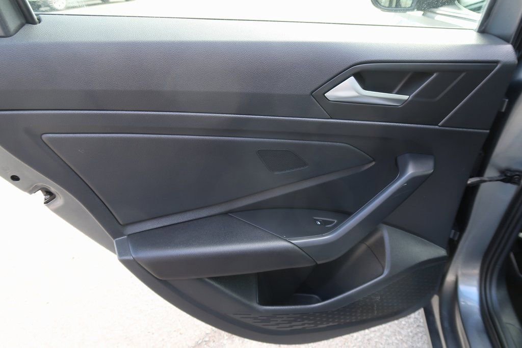 Used 2019 Volkswagen Jetta S image 30