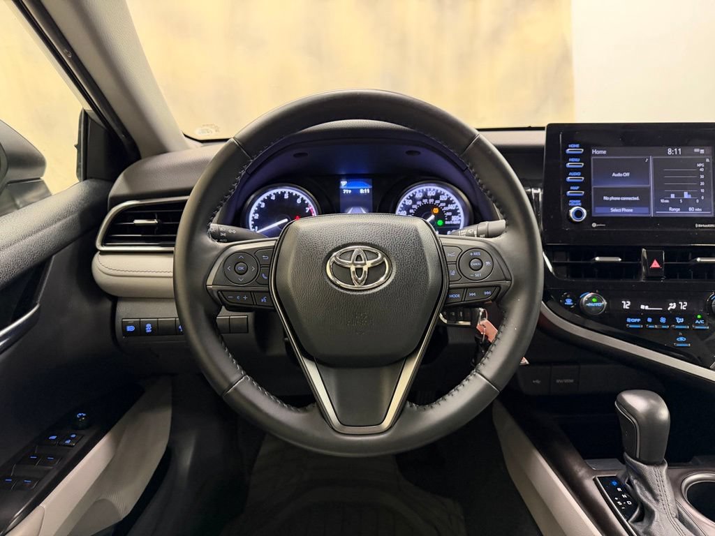 Used 2022 Toyota Camry SE FWD image 18
