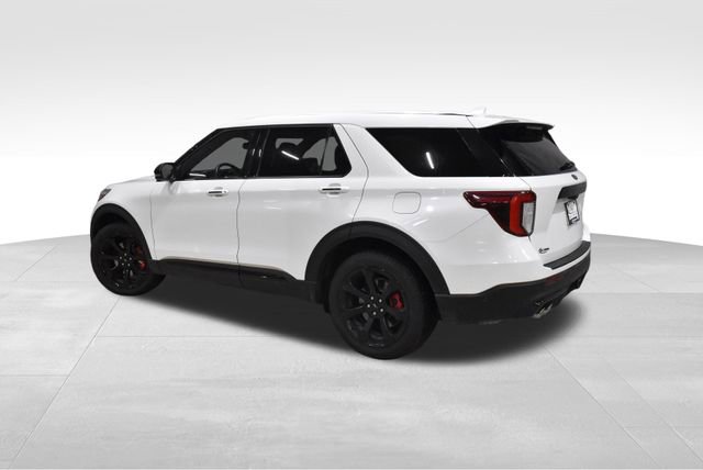 Used 2021 Ford Explorer ST w/ ST Street Pack image 6