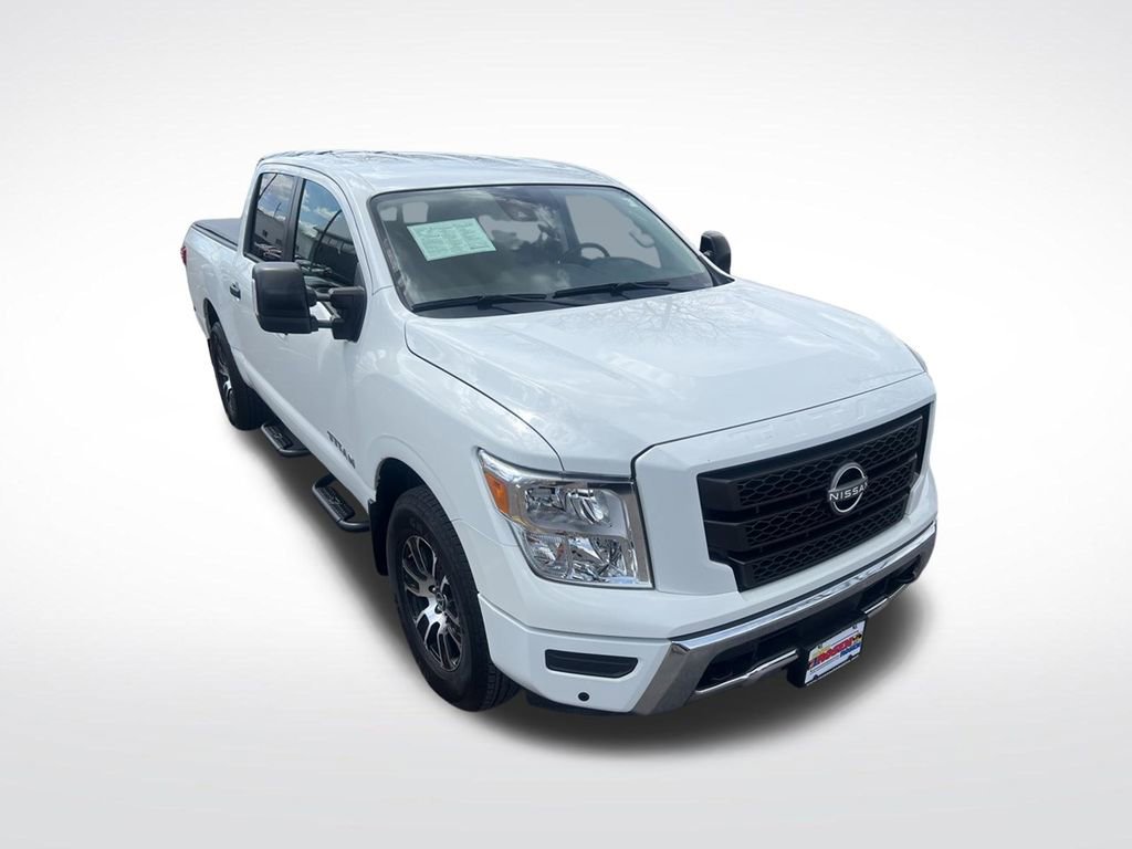 Certified 2024 Nissan Titan SV w/ SV Convenience Package AWD/4WD image 38