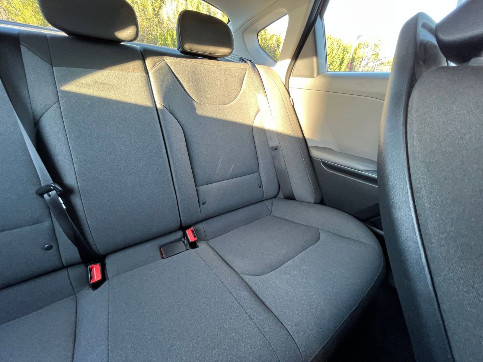 Used 2025 Kia K4 LXS image 36