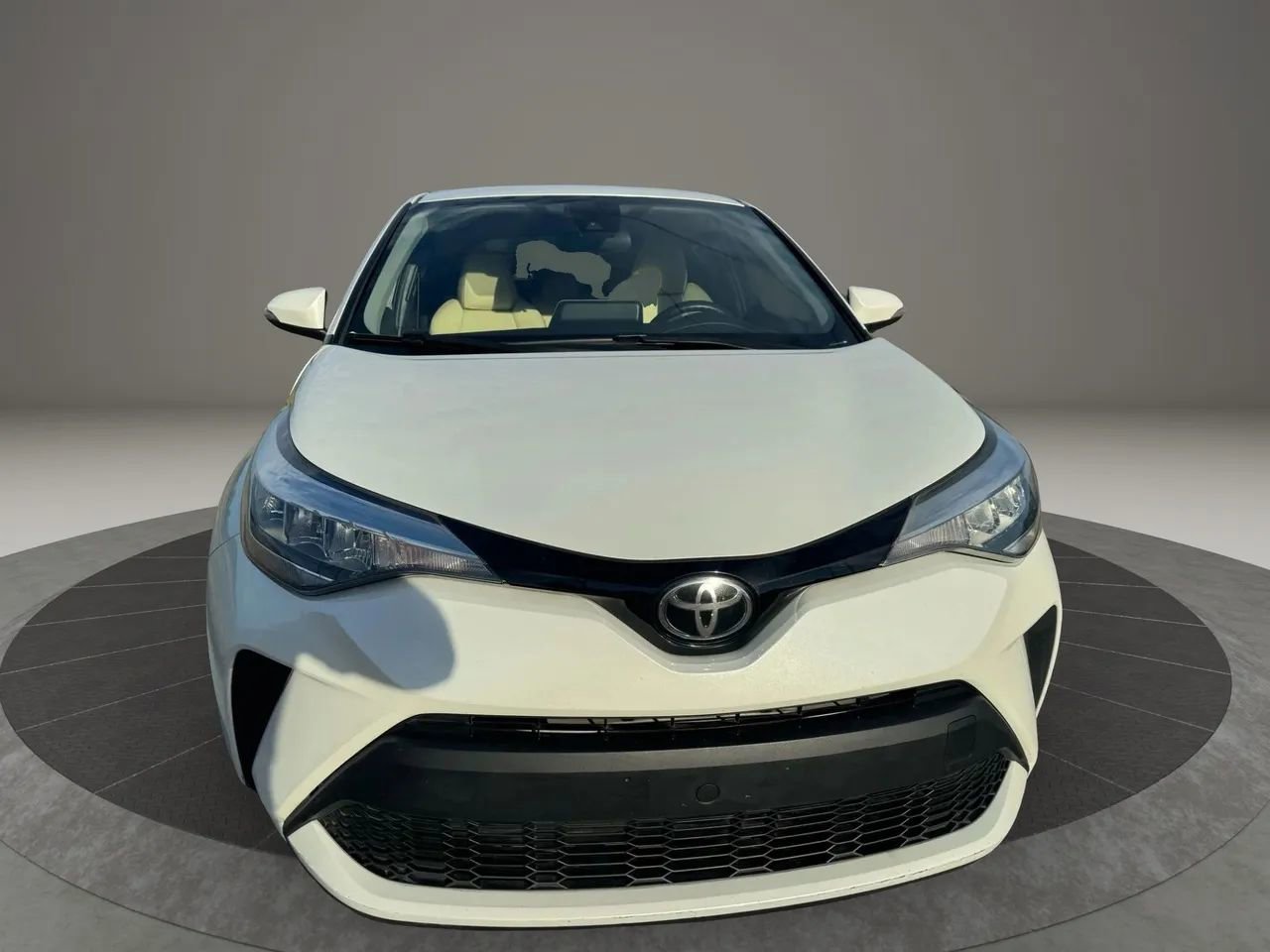 Used 2020 Toyota C-HR LE image 7