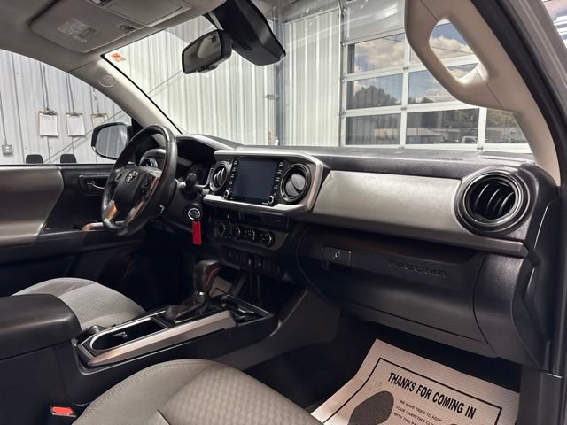 Used 2021 Toyota Tacoma SR5 w/ Technology Package AWD/4WD image 25