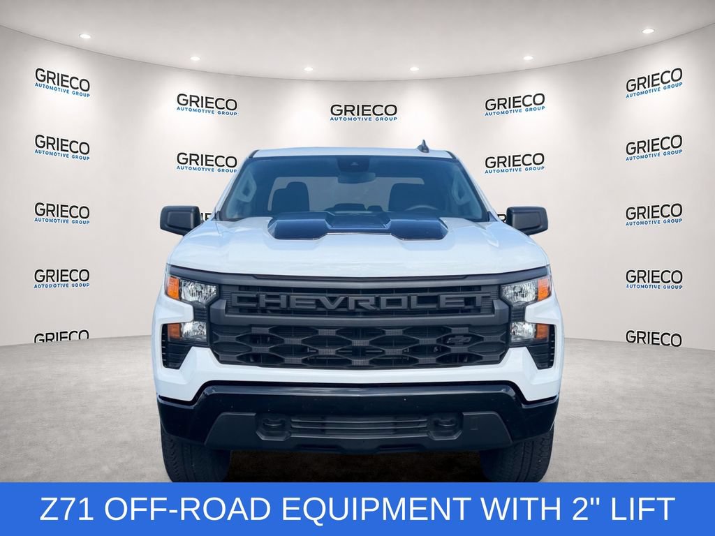 Certified 2024 Chevrolet Silverado 1500 Custom Trail Boss w/ Turbomax Blackout Package AWD/4WD image 2