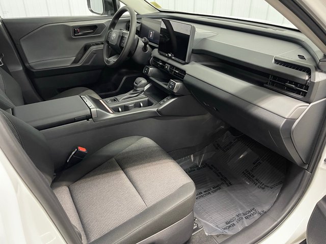 Used 2026 Toyota RAV4 LE AWD/4WD image 18