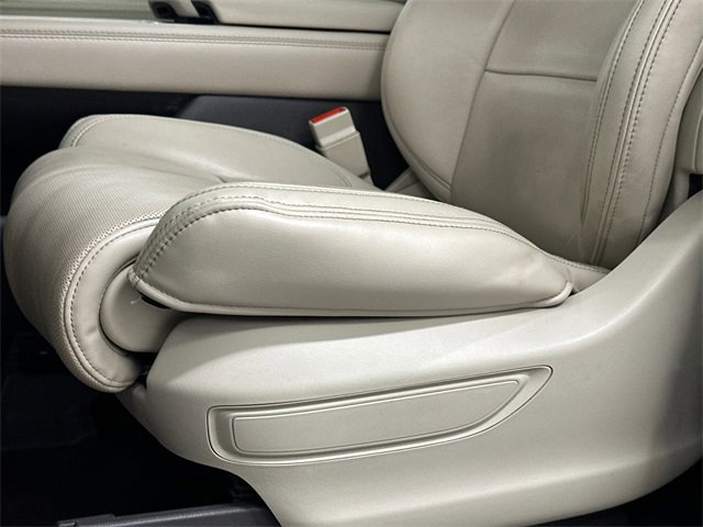 Used 2021 Lincoln Navigator Reserve w/ Luxury Package image 19