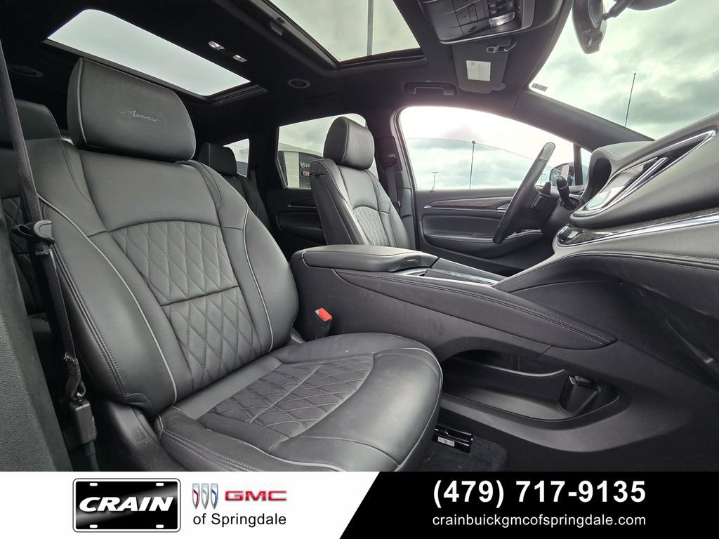 Used 2023 Buick Enclave Avenir w/ Avenir Technology Package AWD/4WD image 29