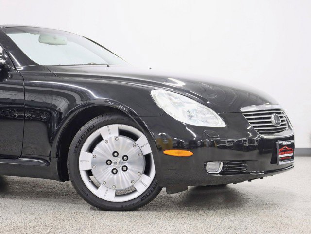 Used 2002 Lexus SC 430 Convertible image 2