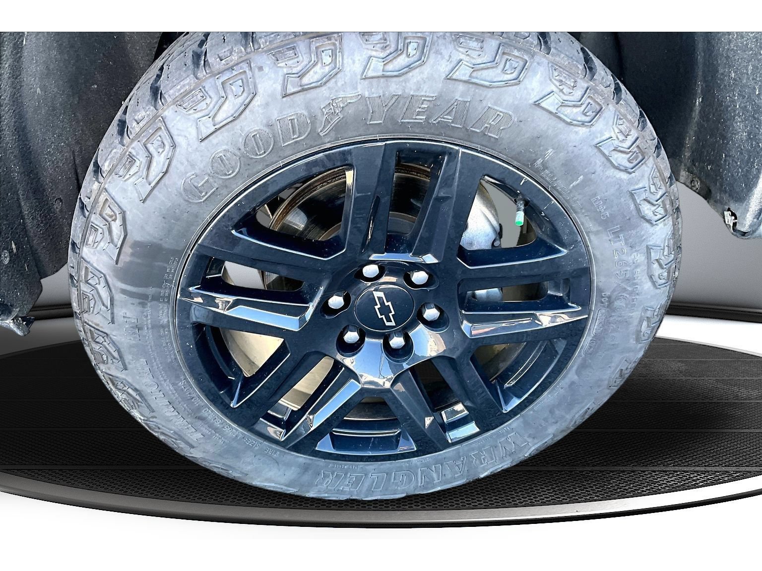 Used 2025 Chevrolet Silverado 1500 LT Trail Boss w/ Convenience Package II AWD/4WD image 50