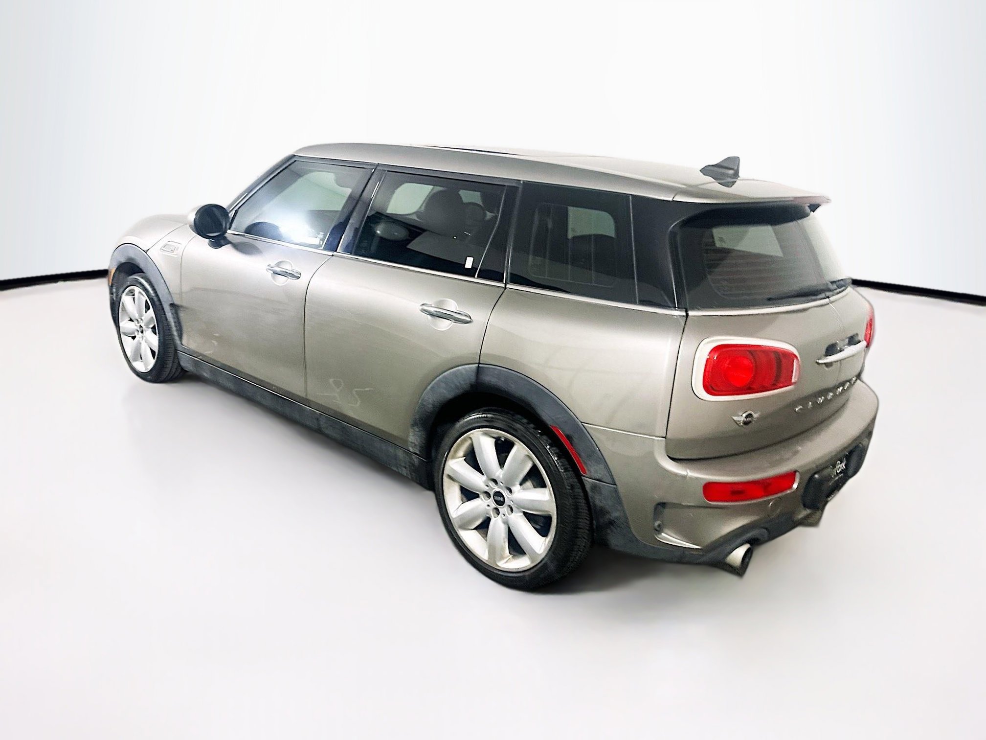 Used 2016 MINI Cooper Clubman S image 5