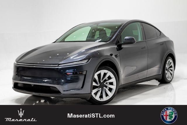 Used 2026 Tesla Model Y AWD image 1
