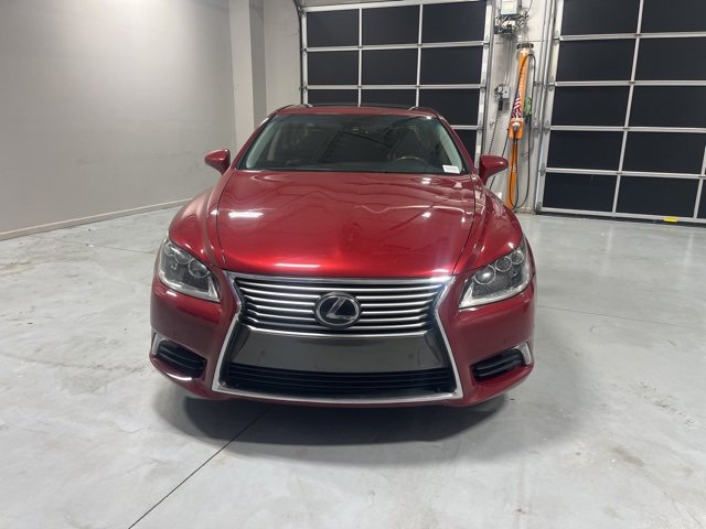 Used 2016 Lexus LS 460 460 w/ Comfort Package image 2