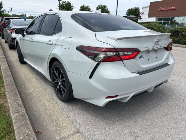 Used 2023 Toyota Camry SE w/ Cold Weather Package FWD image 2