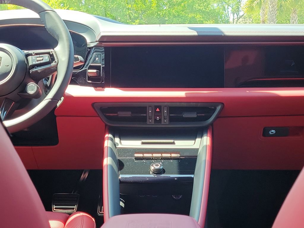 New 2026 Porsche Macan Turbo Electric AWD/4WD image 22