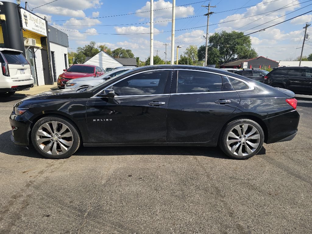 Used 2016 Chevrolet Malibu Premier w/ Driver Confidence Package II FWD image 9