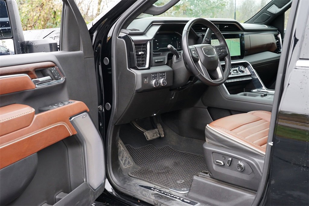 Used 2024 GMC Sierra 3500 Denali Ultimate image 14