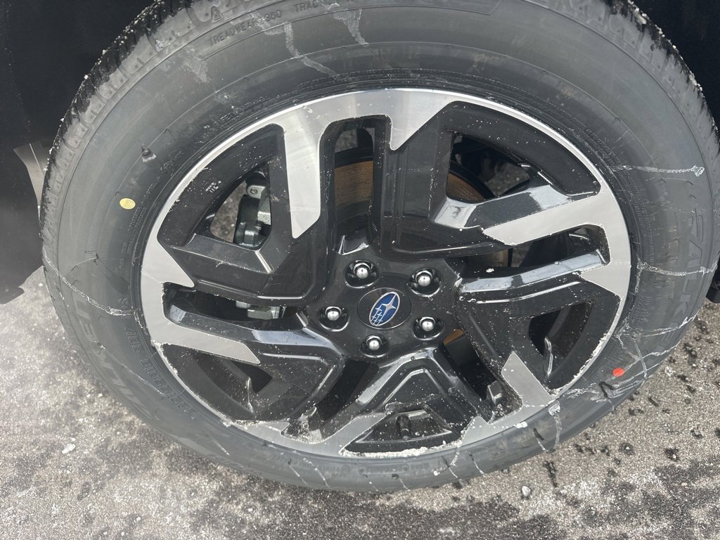 New 2025 Subaru Forester Limited image 29