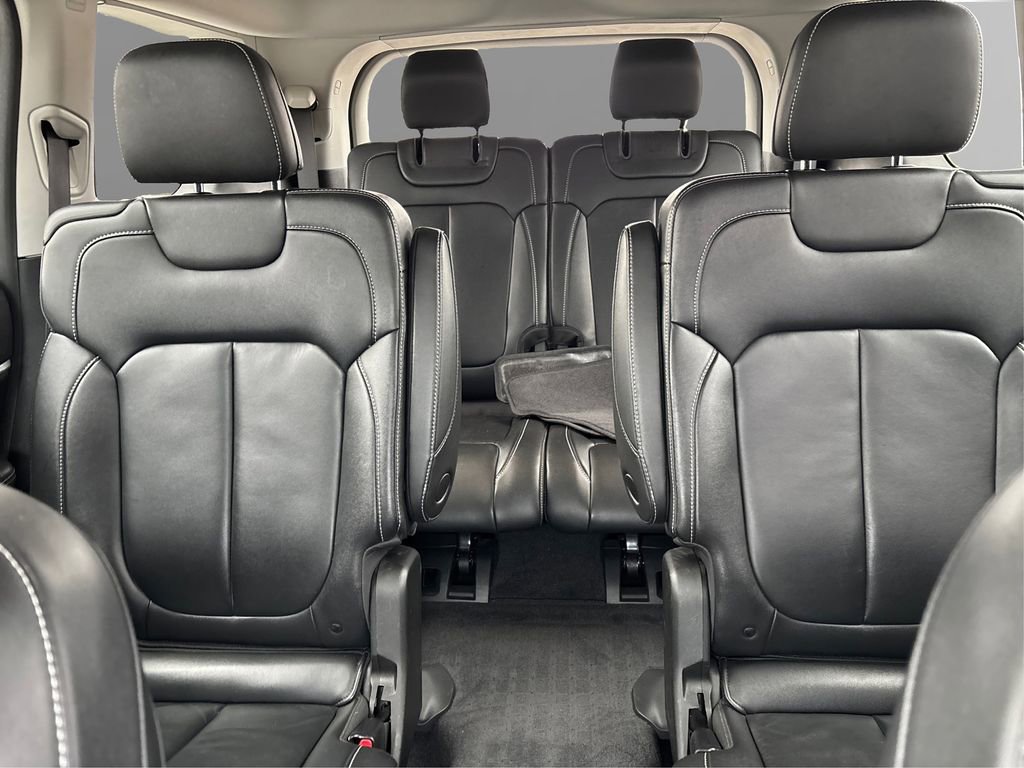 Used 2022 Jeep Grand Cherokee L Limited image 19