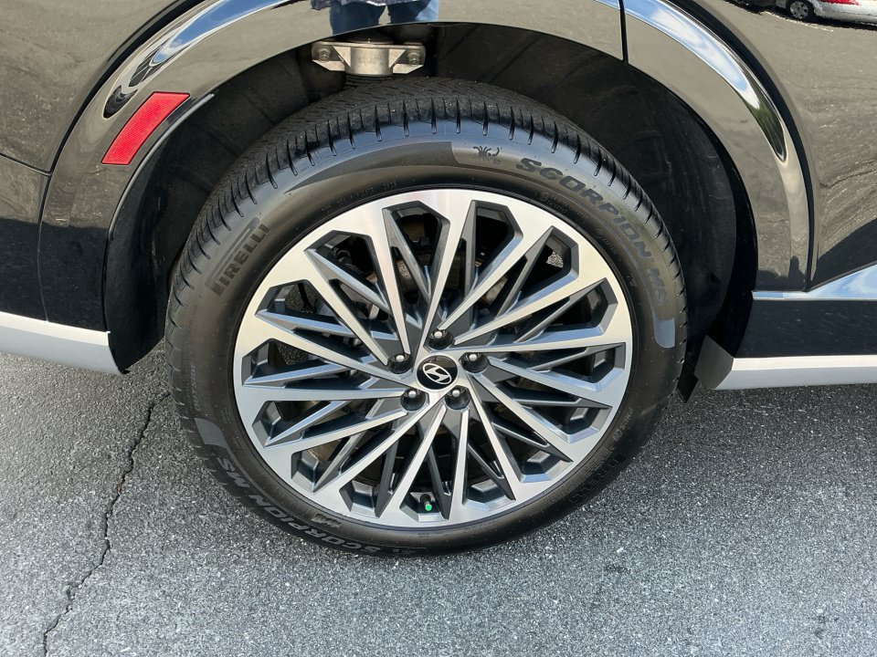 Used 2026 Hyundai Palisade Calligraphy FWD image 29