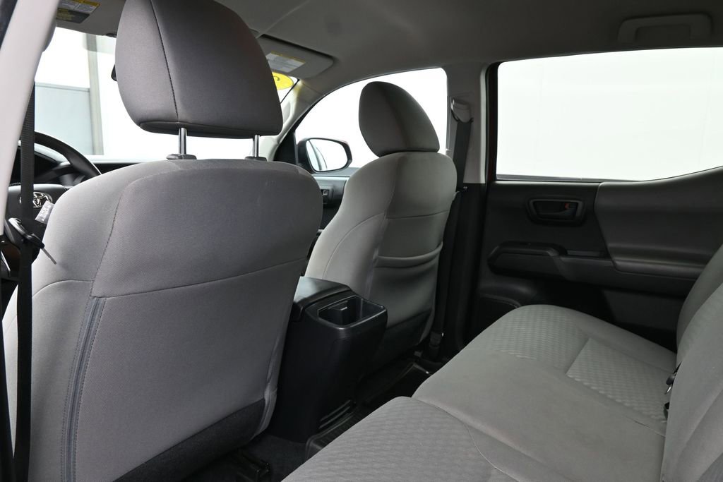 Used 2022 Toyota Tacoma SR w/ SR Convenience Package RWD image 17