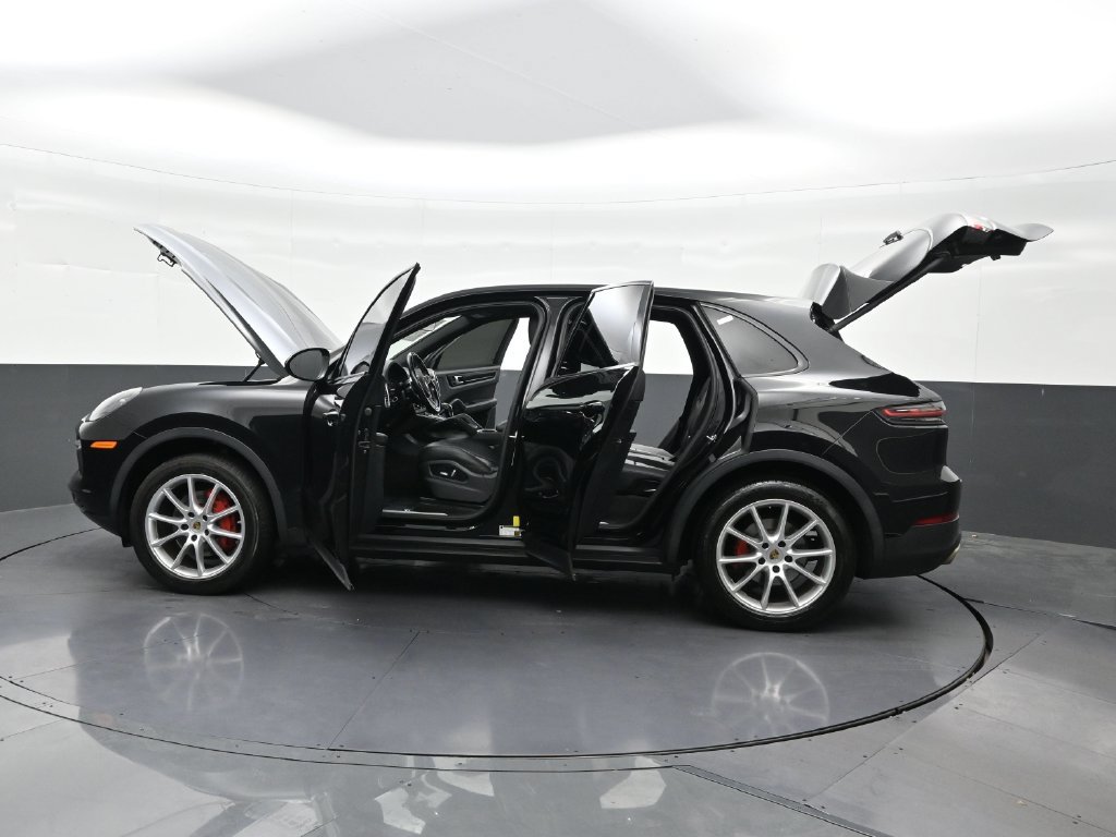 Used 2020 Porsche Cayenne AWD/4WD image 38