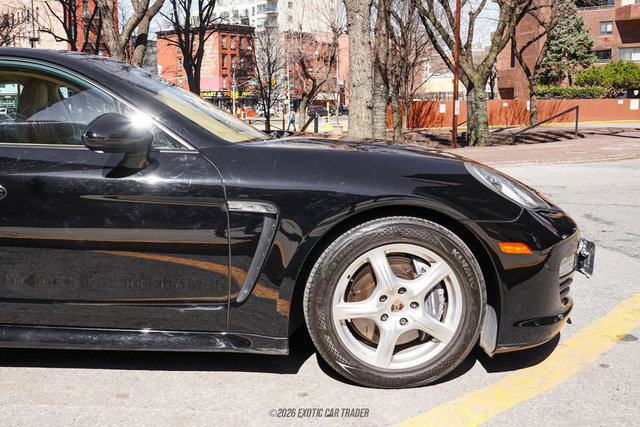 Used 2012 Porsche Panamera 4 image 11