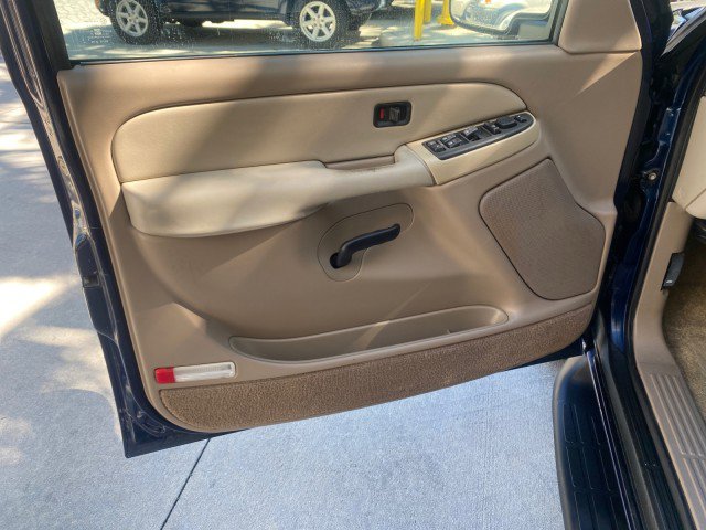 Used 2003 Chevrolet Suburban LS image 42