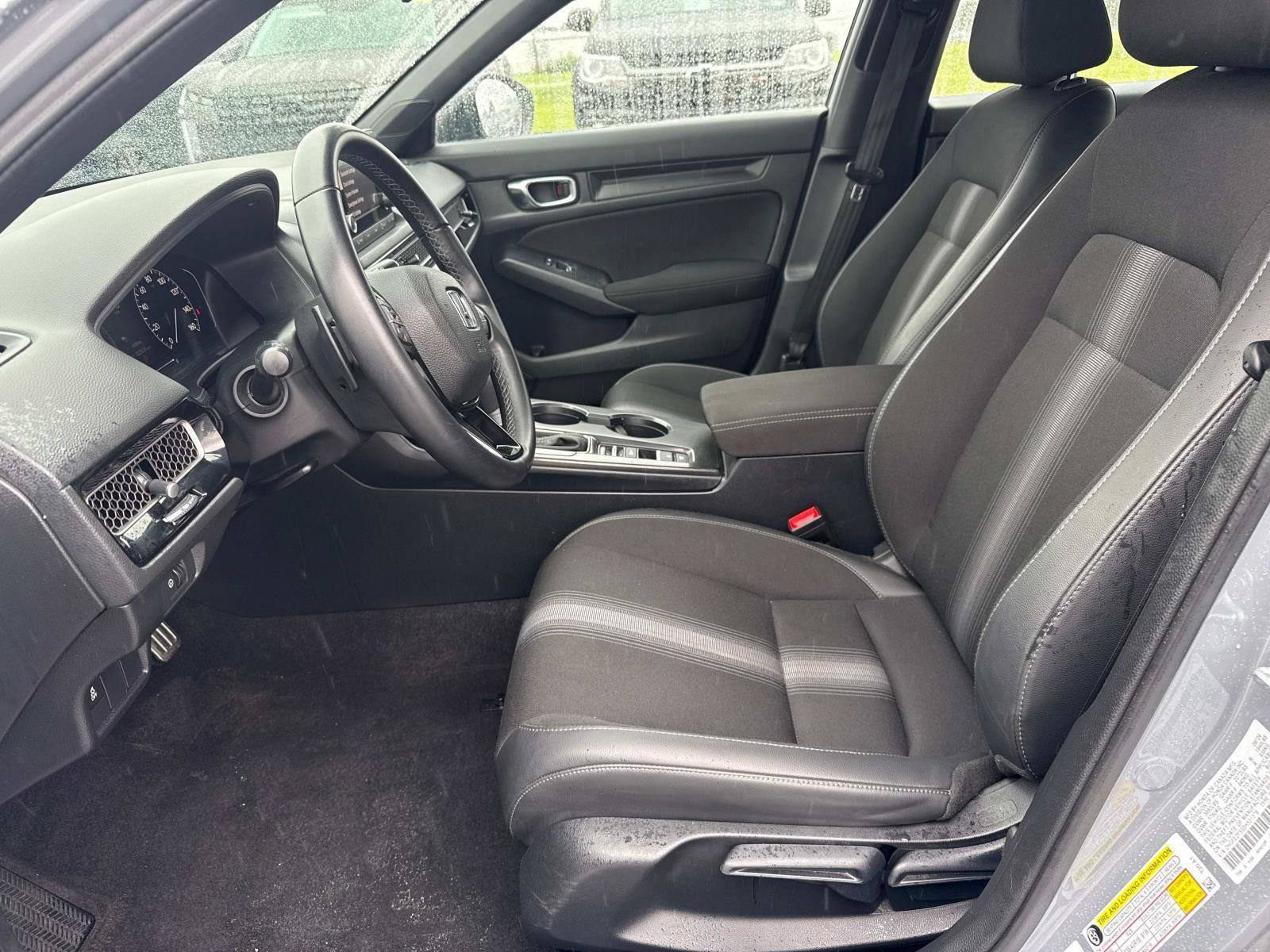 Used 2025 Honda Civic Sport image 21