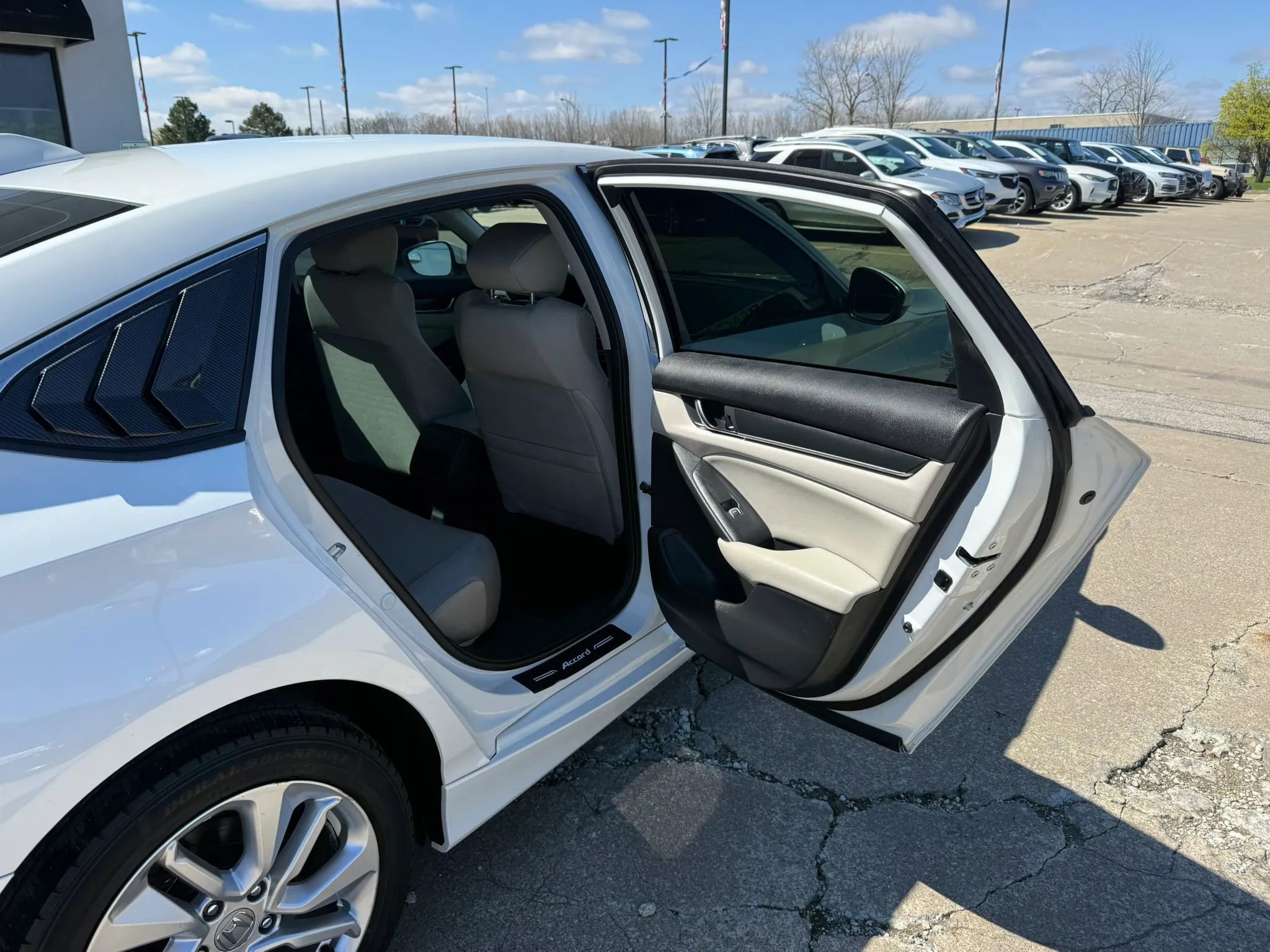 Used 2018 Honda Accord LX image 20
