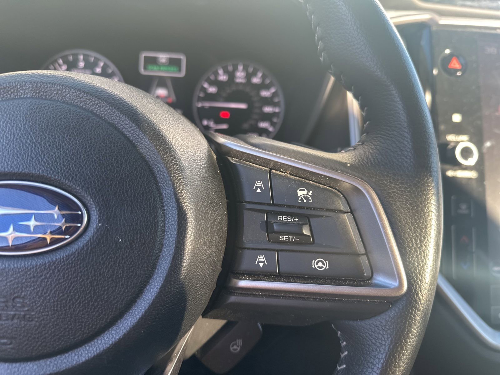 Used 2024 Subaru Ascent Limited w/ Technology Package image 11