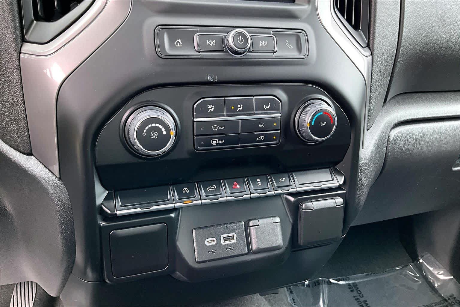 Used 2021 Chevrolet Silverado 1500 Custom AWD/4WD image 34