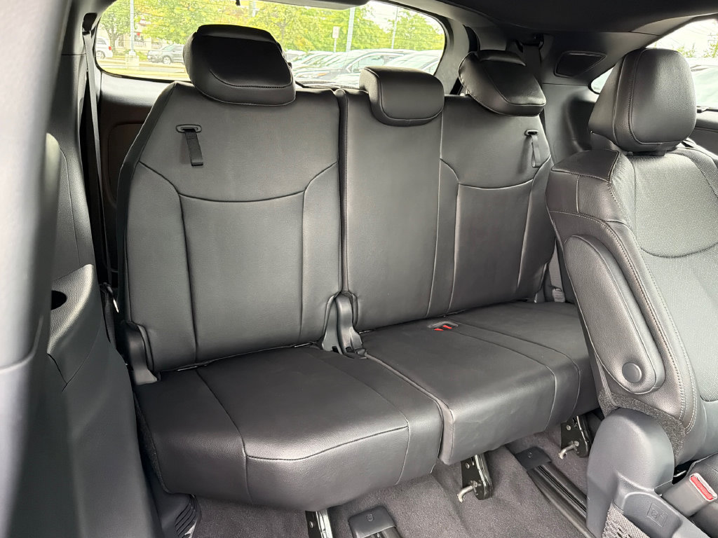 New 2026 Toyota Sienna Platinum AWD/4WD image 17