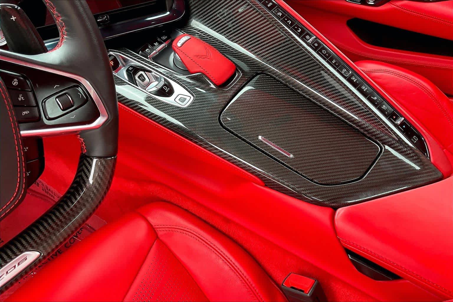 Used 2024 Chevrolet Corvette Z06 RWD image 17