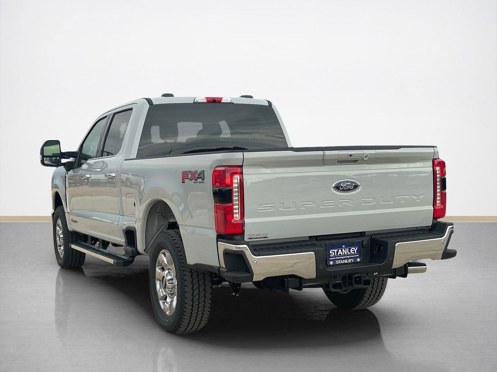 New 2026 Ford F250 Lariat w/ Chrome Package image 5