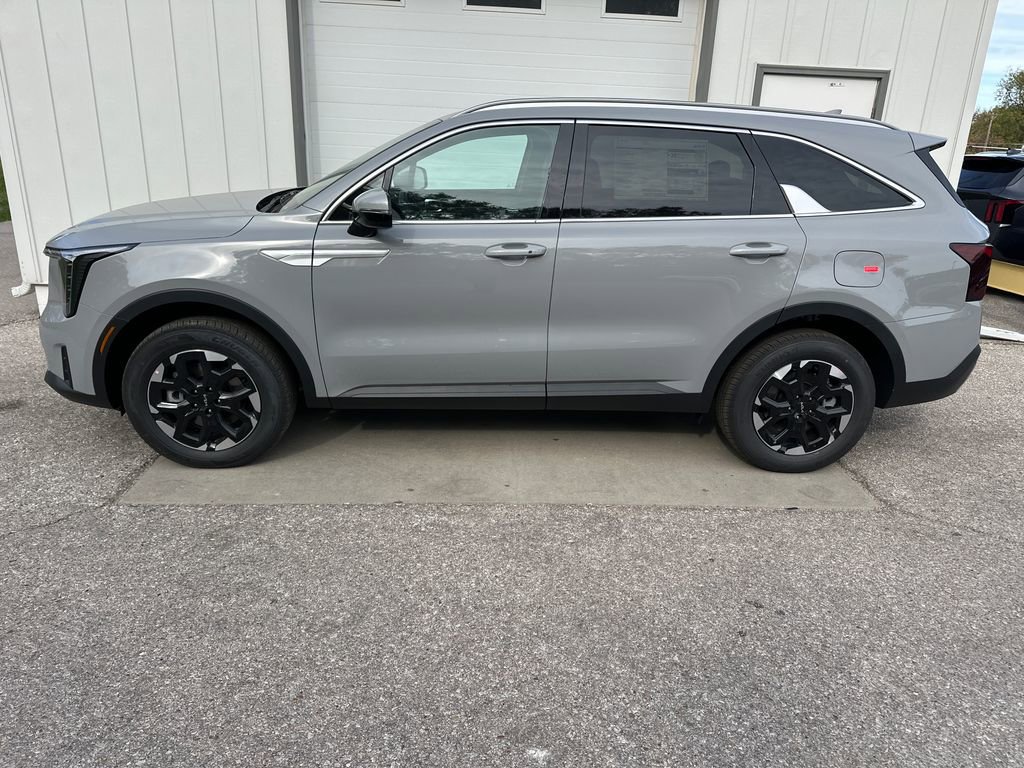 New 2026 Kia Sorento S image 7