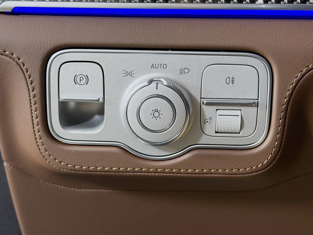 New 2026 Mercedes-Benz GLS 63 AMG 4MATIC image 11