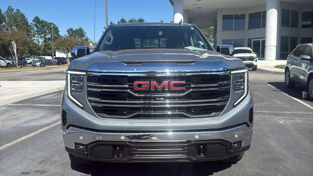 Used 2024 GMC Sierra 1500 SLT w/ SLT Premium Plus Package AWD/4WD image 2
