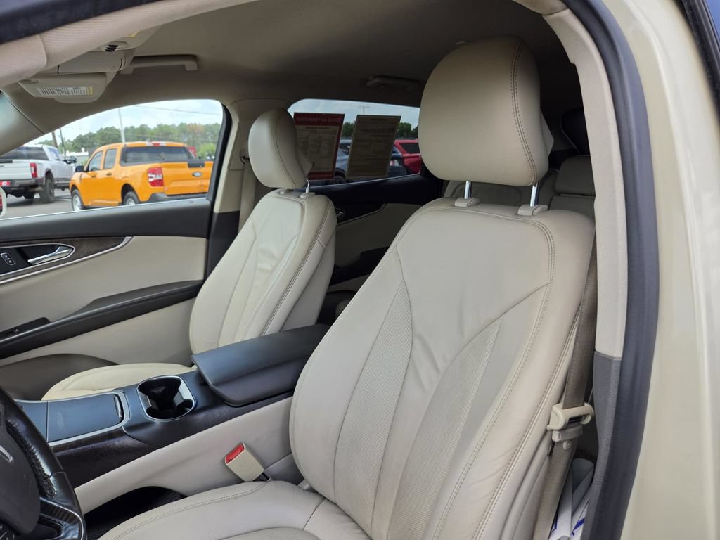 Used 2016 Lincoln MKX Select w/ Select Plus Package FWD image 14