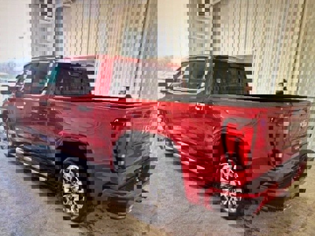 Used 2022 GMC Sierra 1500 Denali w/ Denali Reserve Package image 3