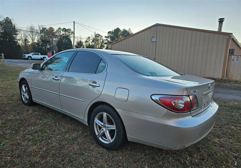 Used 2004 Lexus ES 330 image 4